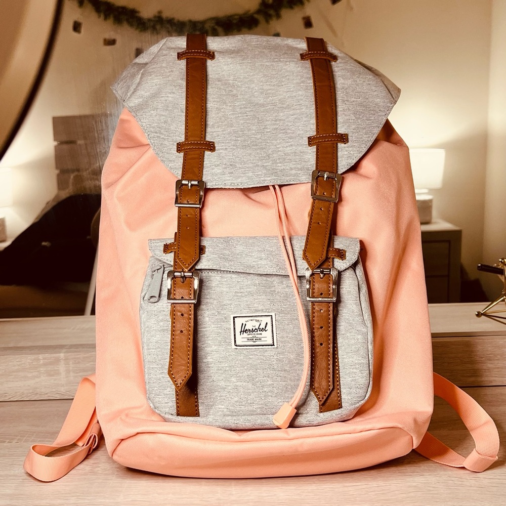 Hershel Little America Laptop Backpack Mid-Volume 17.0L in Pink, Gray, and Brown